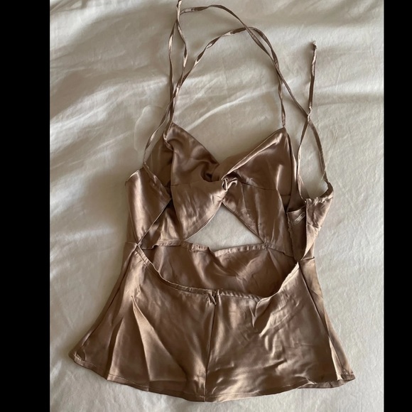 silk blouse - Picture 2 of 4